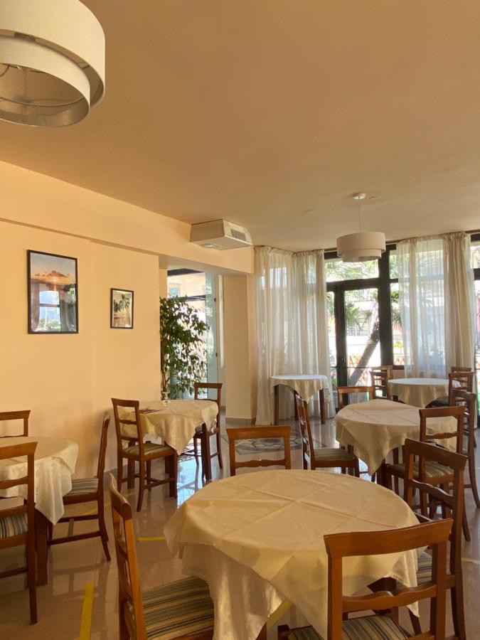 Hotel Europa Казал Велино Екстериор снимка